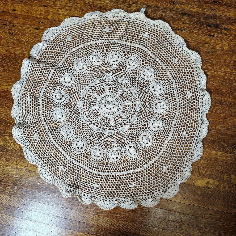 Cottagecore Antique Cream Large VTG 100%Cotton Grannycore 29.5" Doily/T188